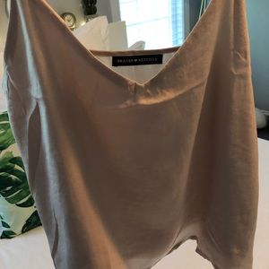 Light pink silky material tank top!!